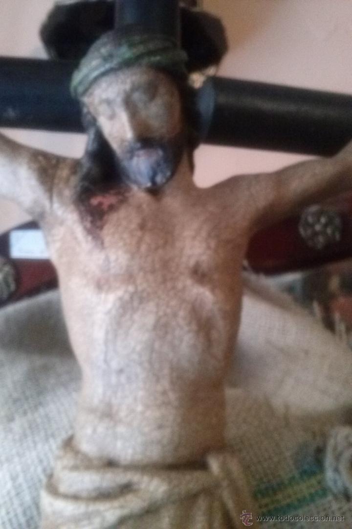 Antig&uuml;edades: crucifijo de madera - Foto 3