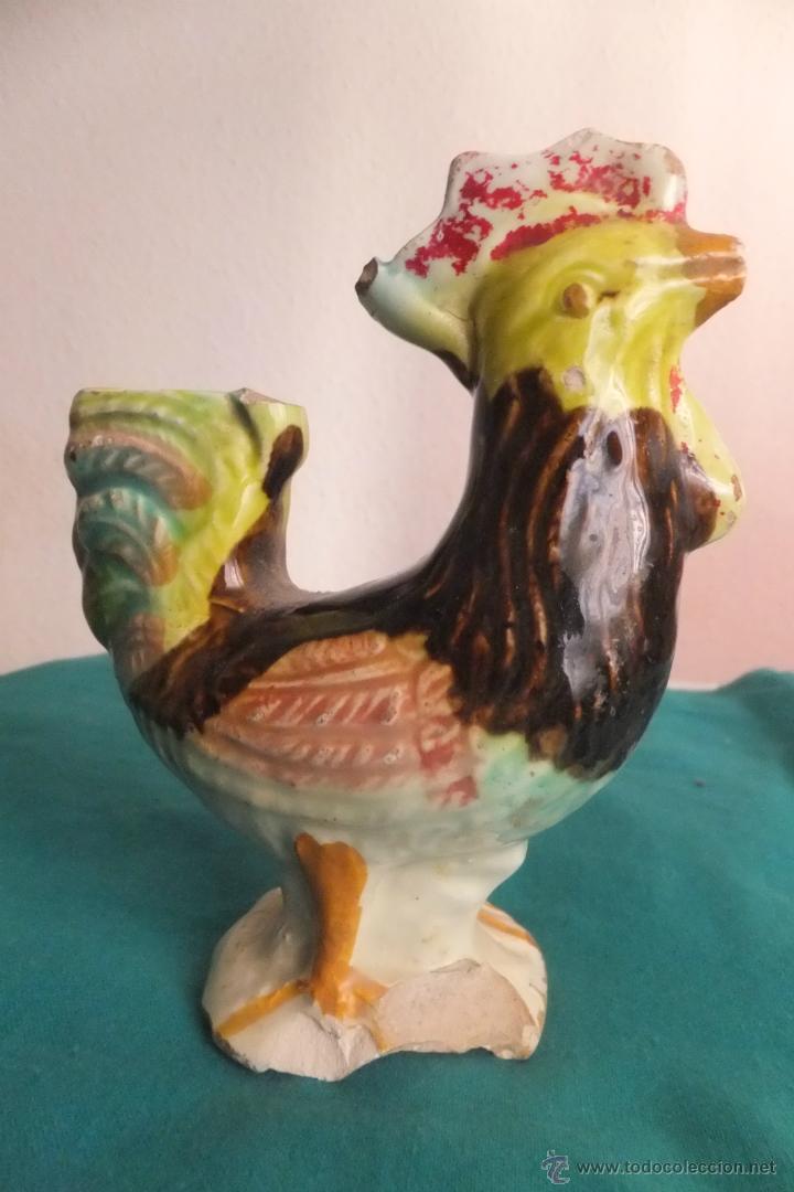 Antig&uuml;edades: Botijo en forma de Gallo Manises. - Foto 2