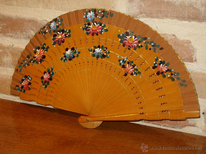 Antig&uuml;edades: ABANICO DE MADERA.VINTAGE. - Foto 3