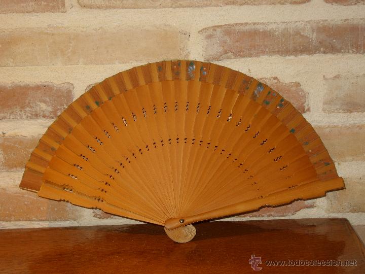 Antig&uuml;edades: ABANICO DE MADERA.VINTAGE. - Foto 5