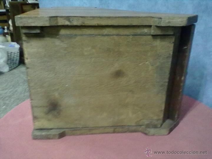 Antig&uuml;edades: CARBONERA CAOBA TALLADA - Foto 5
