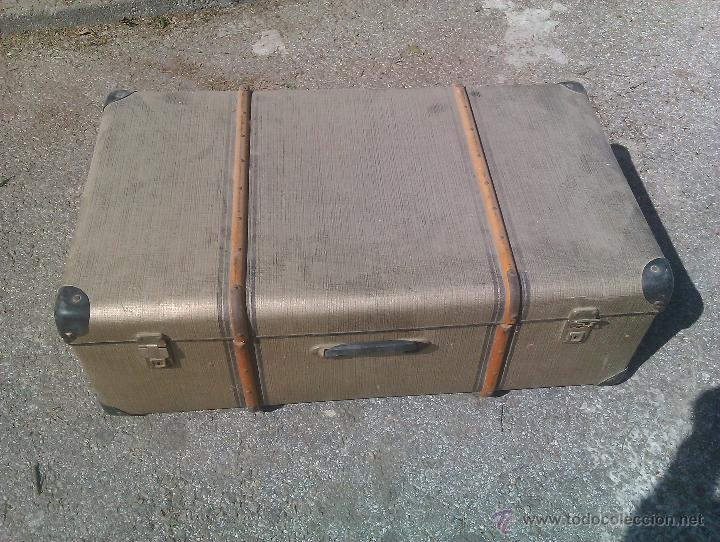 Antig&uuml;edades: maleta antigua - Foto 1