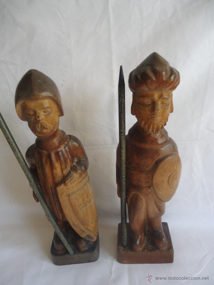 Oggetti Antichi: Figuras de madera tallada moros y cristianos con lanza en madera tallada guerrero medieval Espa&ntilde;a