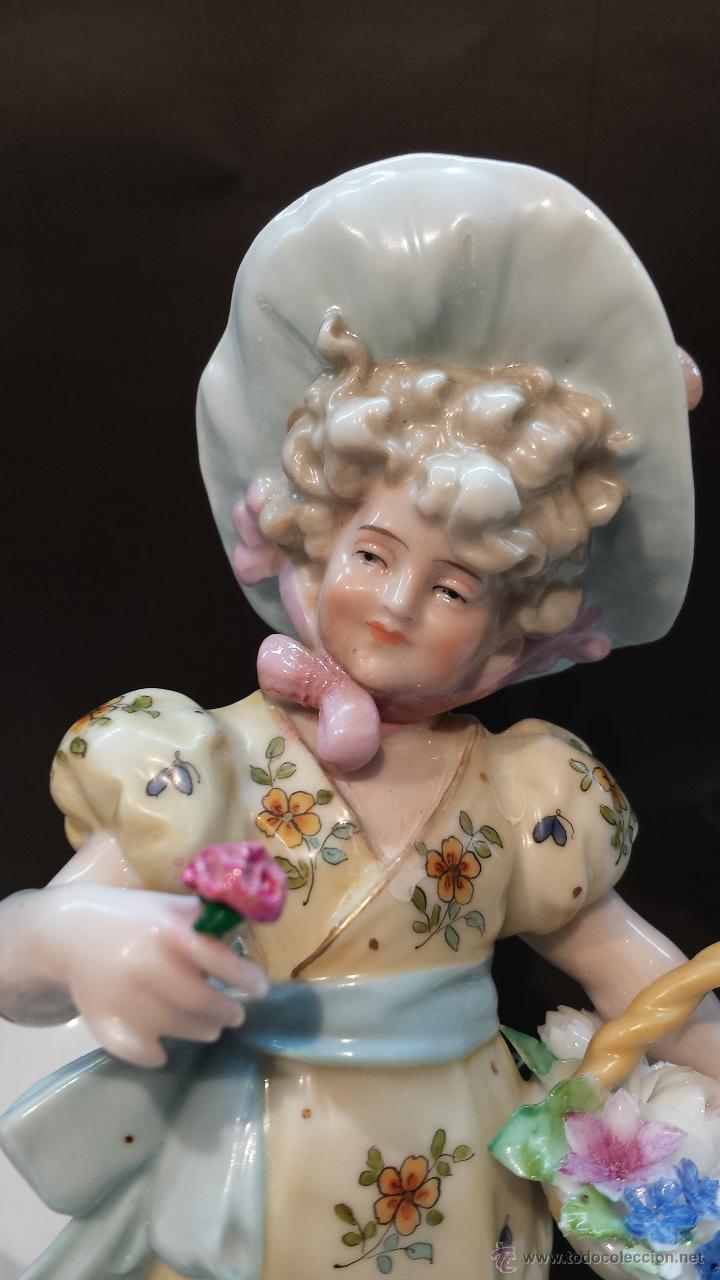 Antig&uuml;edades: FIGURA NI&Ntilde;A CON CESTO - Foto 4