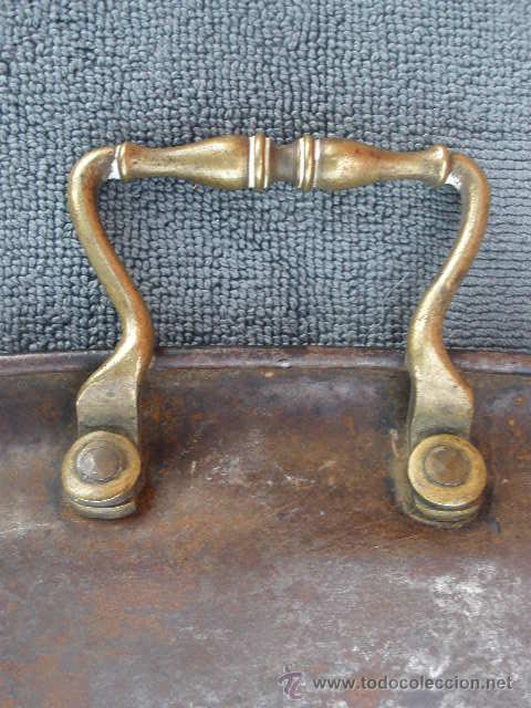 Antig&uuml;edades: BANDEJA MET&Aacute;LICA ASAS DE BRONCE. - Foto 6