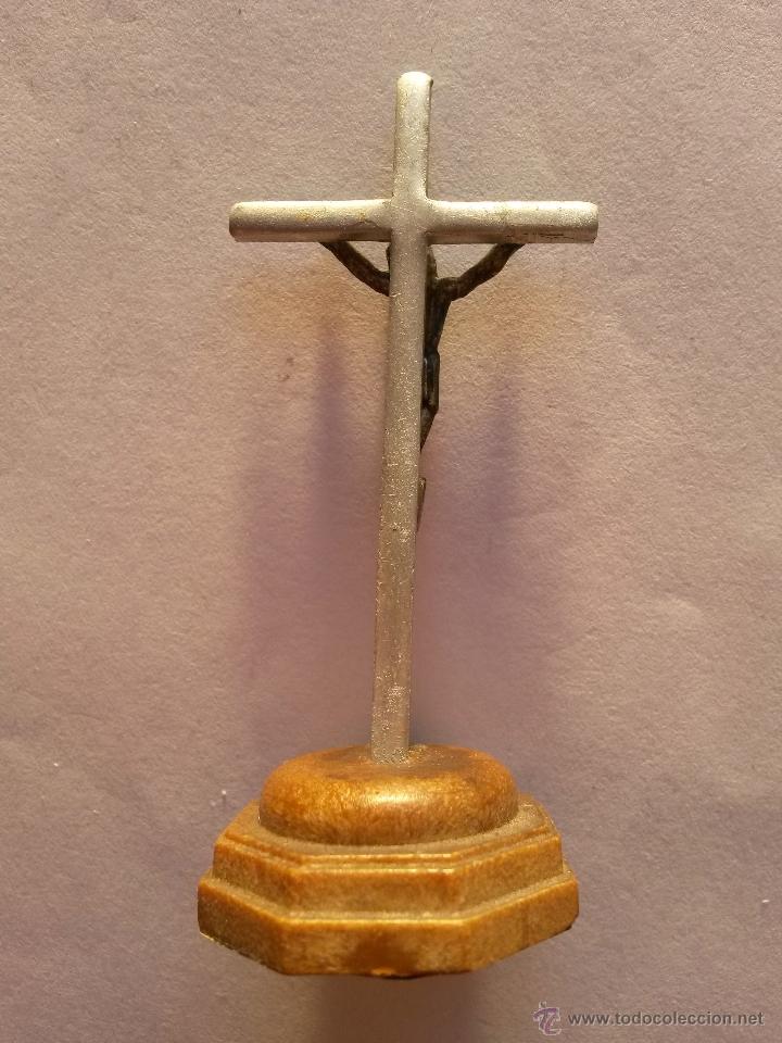 Antig&uuml;edades: Crucifijo, cruz de mesa de 7.5 cms - Foto 2