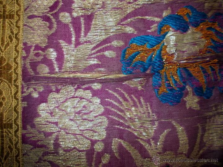 Antig&uuml;edades: CASULLA ESPOLIN  MORADA Y BLANCA - Foto 3