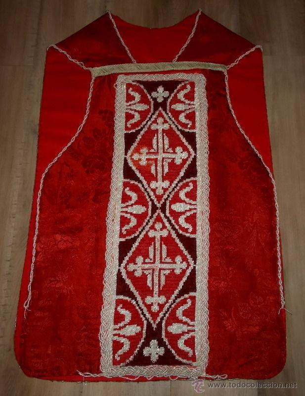 Antig&uuml;edades: CASULLA ROJA BORDADO CRISTAL - Foto 2