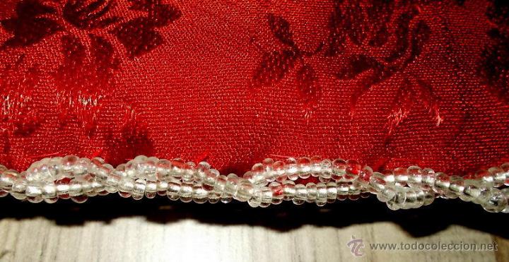 Antig&uuml;edades: CASULLA ROJA BORDADO CRISTAL - Foto 7