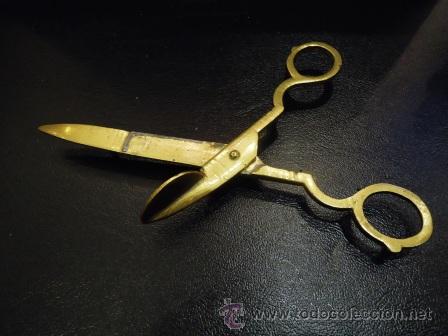 Antig&uuml;edades: ANTIGUAS TIJERAS DESPABILADERAS EN BRONCE - Foto 1