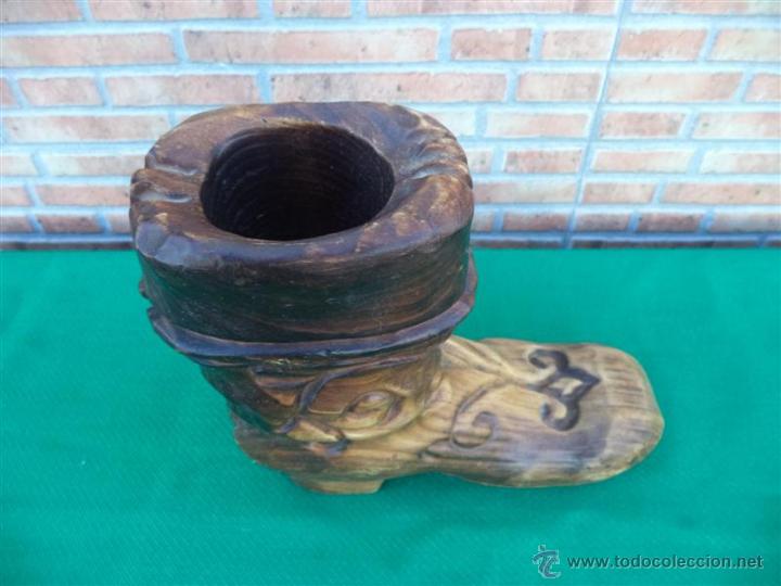 Antig&uuml;edades: lapicero de madera forma de bota - Foto 3