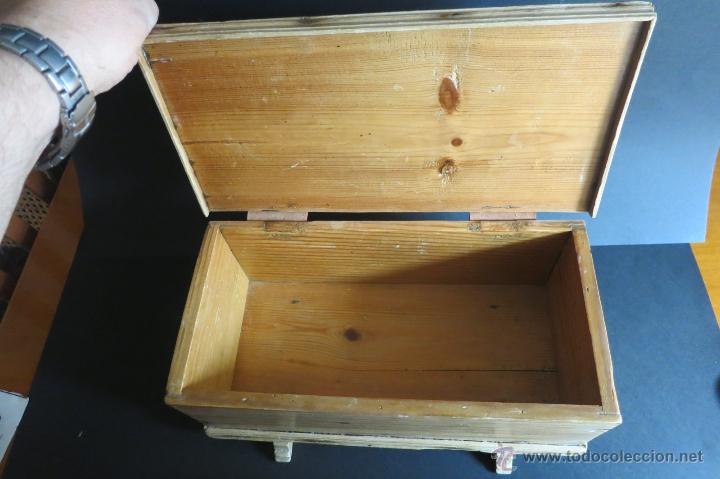 Antig&uuml;edades: caja de madera Castellana de cubiertos - Foto 2