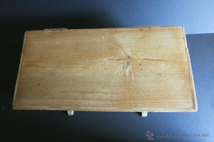 Antig&uuml;edades: caja de madera Castellana de cubiertos - Foto 6