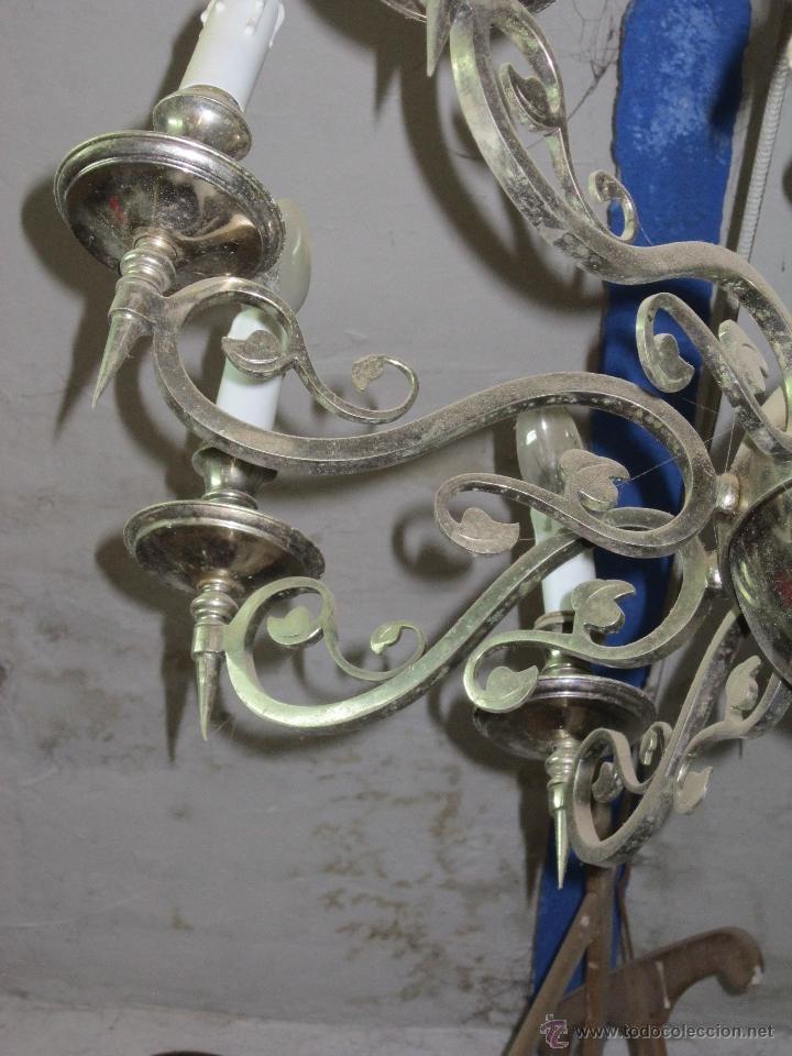 Antig&uuml;edades: L&aacute;mpara de techo plateada de nueve brazos. - Foto 3