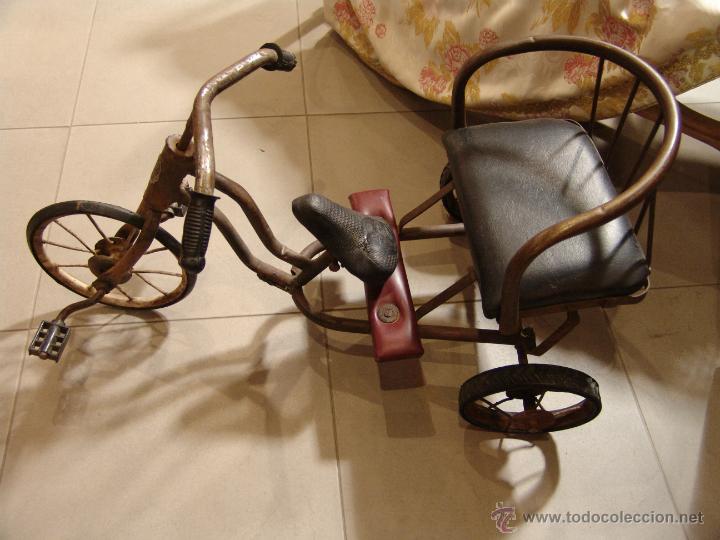 Antig&uuml;edades: ANTIGUO TRICICLO DE 2 PLAZAS - Foto 2
