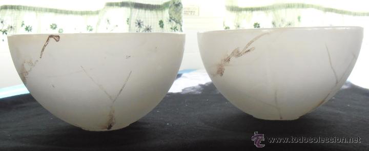 Antig&uuml;edades: 2 TULIPAS PARA LAMPARA DE MESA, TECHO ETC - Foto 3