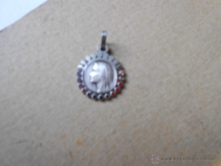 Antig&uuml;edades: Medalla Virgen de Lourdes - Foto 1
