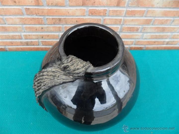 Antig&uuml;edades: jarron de barro firmado - Foto 2