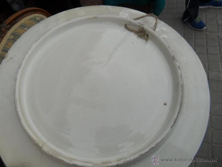 Antig&uuml;edades: plato de ceramica - Foto 2