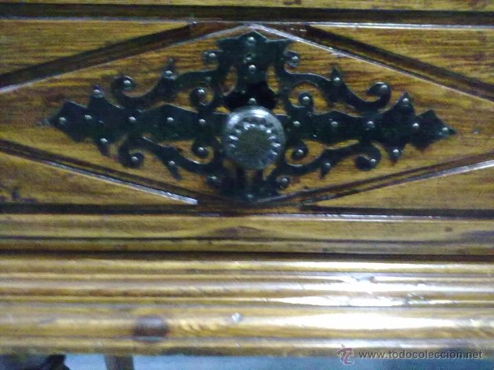 Antig&uuml;edades: ARCA ARCON BAUL SOBRE PATAS TORNEADAS - Foto 5