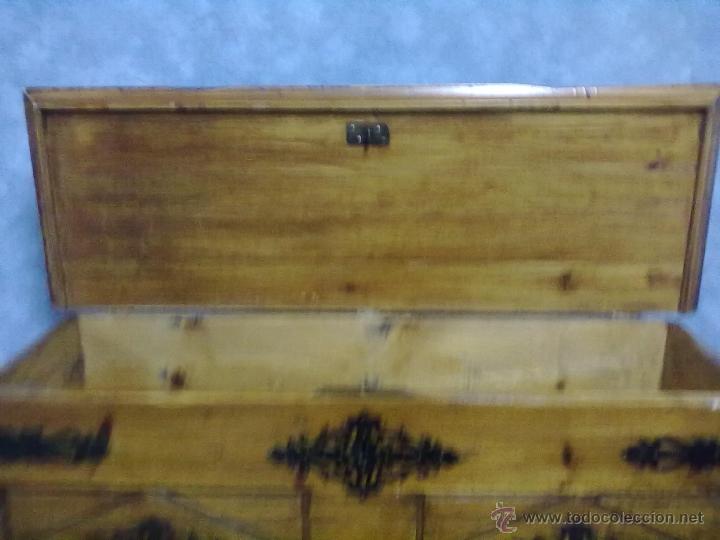 Antig&uuml;edades: ARCA ARCON BAUL SOBRE PATAS TORNEADAS - Foto 6