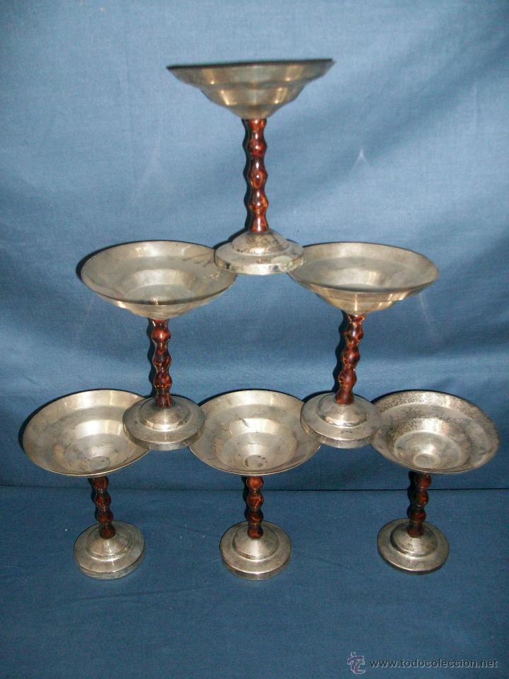 Antig&uuml;edades: 6 COPAS DE LATON Y PIE DE MADERA - Foto 1