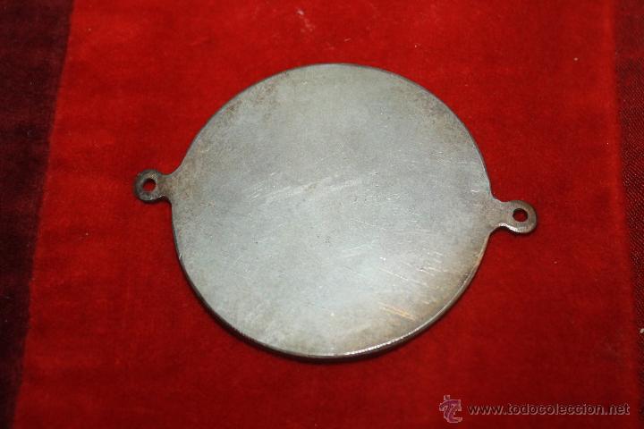 Antig&uuml;edades: MEDALLA RELIGIOSA PARECE PLATA - Foto 2