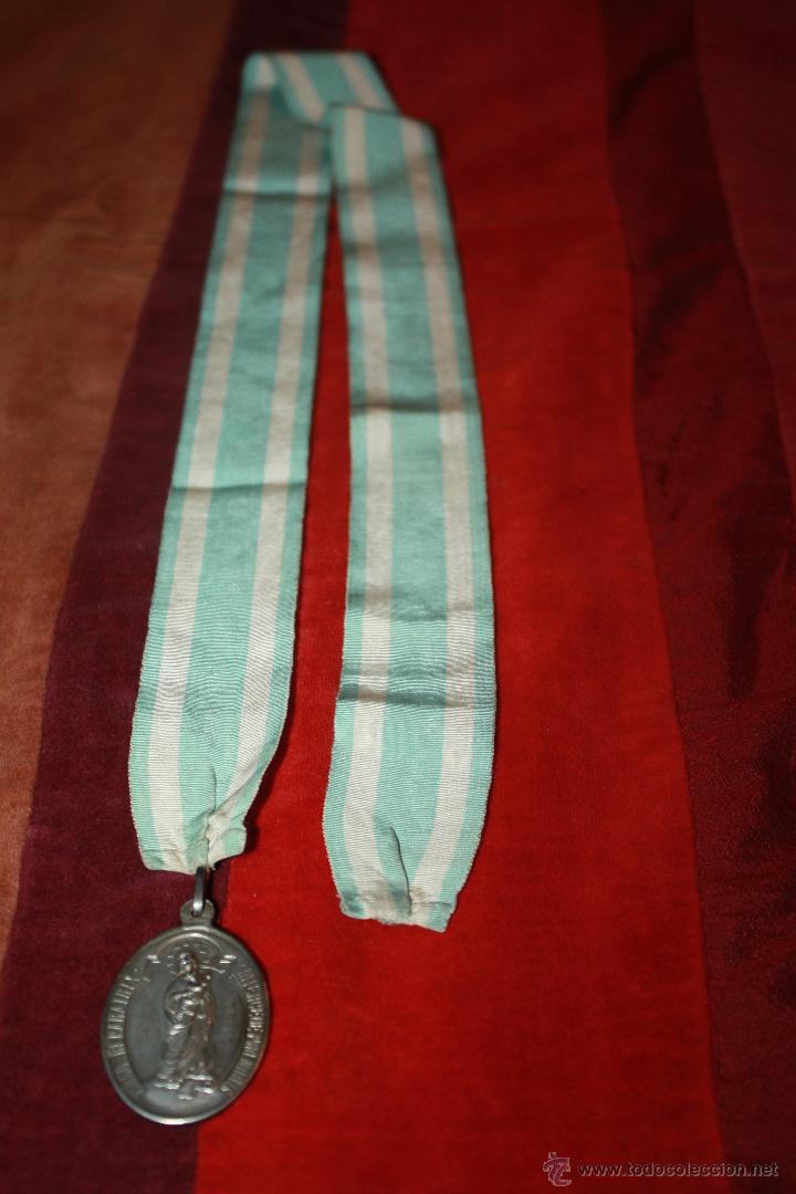 Antig&uuml;edades: MEDALLA RELIGIOSA PARECE PLATA - Foto 2