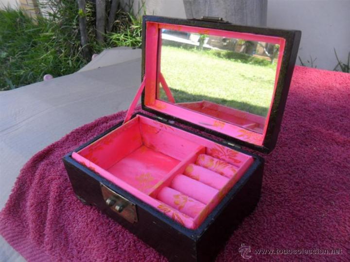 Antig&uuml;edades: caja madera oriental - Foto 2