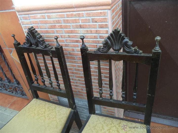 Antig&uuml;edades: pareja de sillas madera oscura - Foto 3
