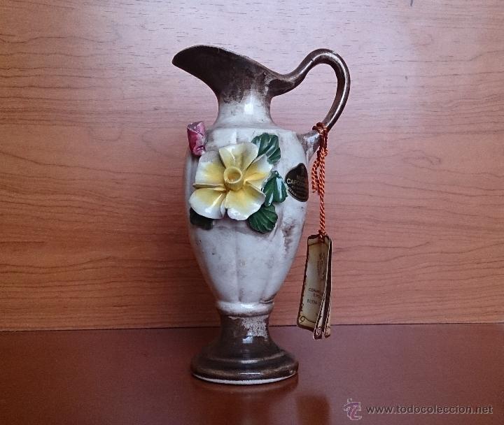 Antigüedades: Jarra antigua en cerámica Italiana CAPODIMONTE, con flores en relieve y certificado de origen. - Foto 15 - 42812025