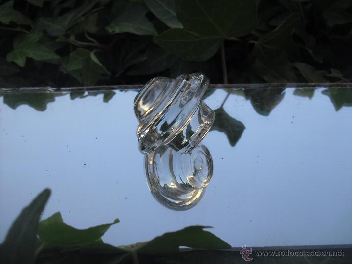 Antig&uuml;edades: Antiguo tap&oacute;n de cristal para botella o decantador.