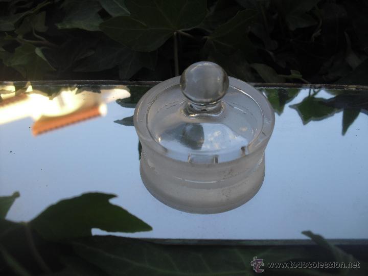 Antig&uuml;edades: Antiguo tap&oacute;n de cristal para botella o decantador.