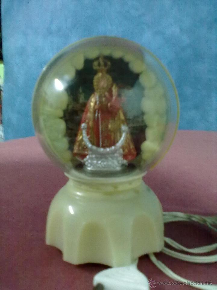 Antig&uuml;edades: LAMPARITA PLASTICO VIRGEN - Foto 1