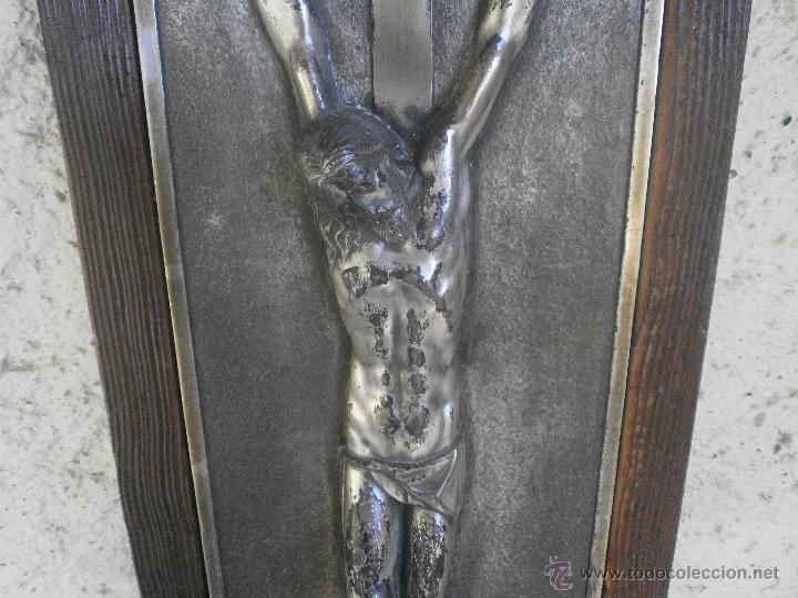 Antig&uuml;edades: CUADRO CRISTO CON METAL PLATEADO - Foto 3