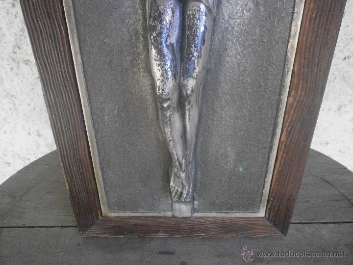 Antig&uuml;edades: CUADRO CRISTO CON METAL PLATEADO - Foto 4