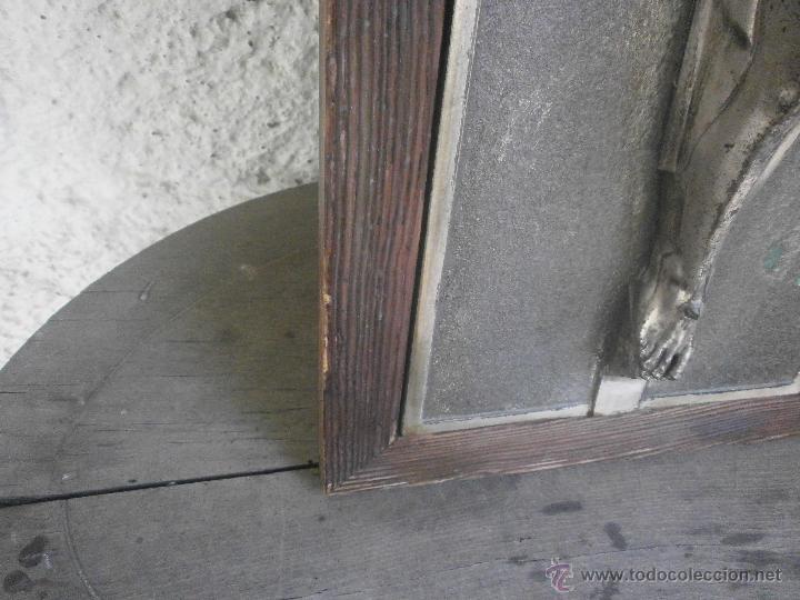Antig&uuml;edades: CUADRO CRISTO CON METAL PLATEADO - Foto 5