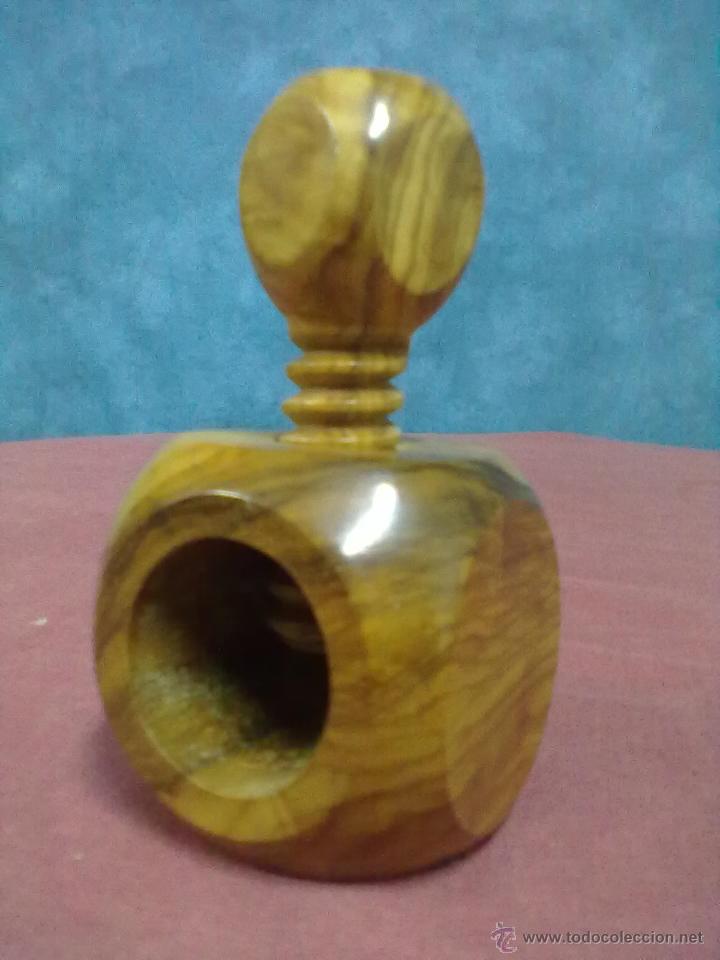 Antig&uuml;edades: CASCANUECES MADERA DE OLIVO - Foto 3