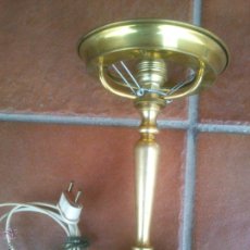 Antigüedades: ANTIGUA LAMPARA DE SOBREMESA BASE MARMOL.21X12CM