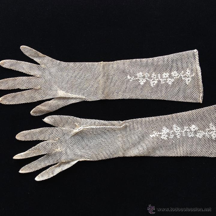 Antig&uuml;edades: PAR DE GUANTES - Foto 1