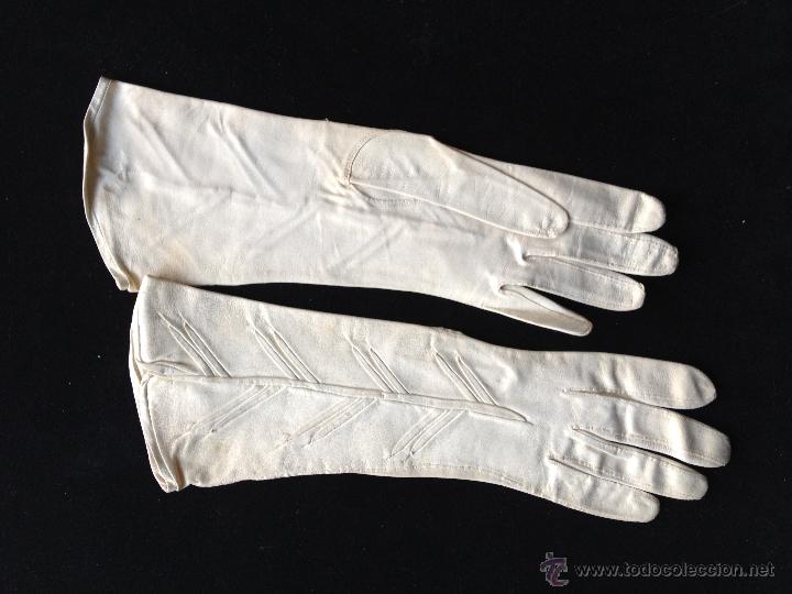 Antig&uuml;edades: PAR DE GUANTES - Foto 1