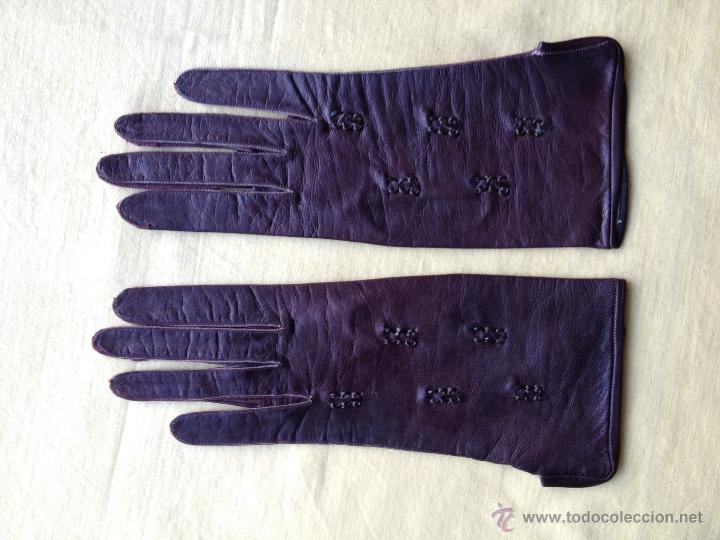 Antig&uuml;edades: PAR DE GUANTES - Foto 2