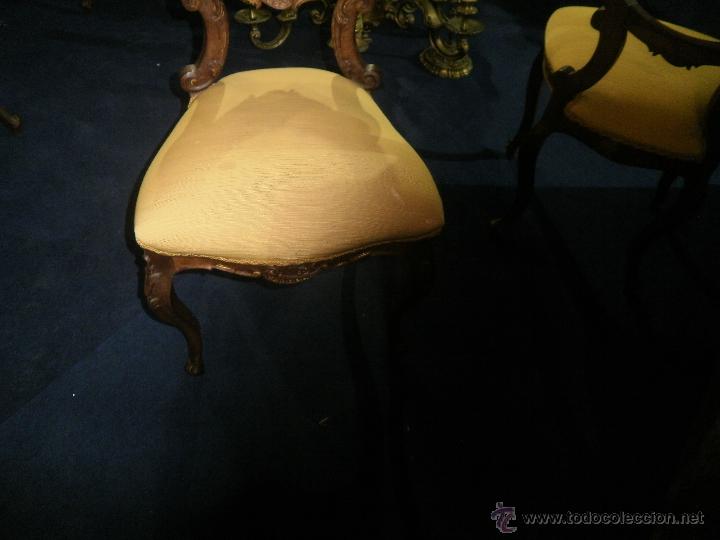 Antig&uuml;edades: PAREJA DE SILLAS NOGAL - Foto 3
