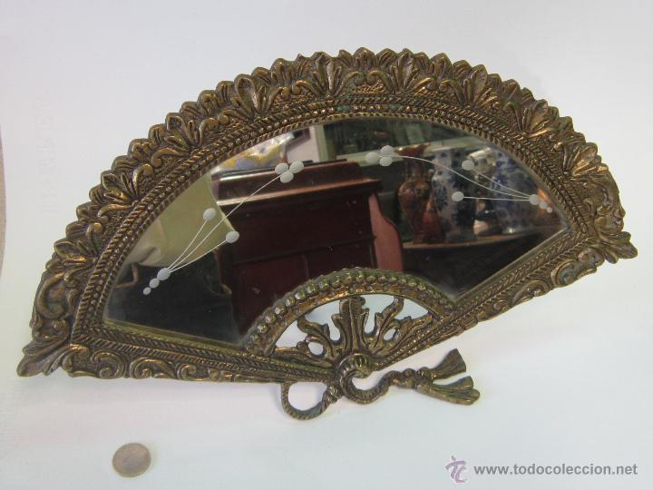 Antig&uuml;edades: ESPEJO DE SOBREMESA EN BRONCE - Foto 1