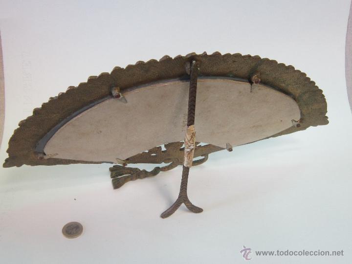 Antig&uuml;edades: ESPEJO DE SOBREMESA EN BRONCE - Foto 2