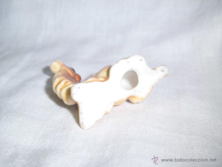 Antig&uuml;edades: CAMELLO PORCELANA  MINIATURA - Foto 3