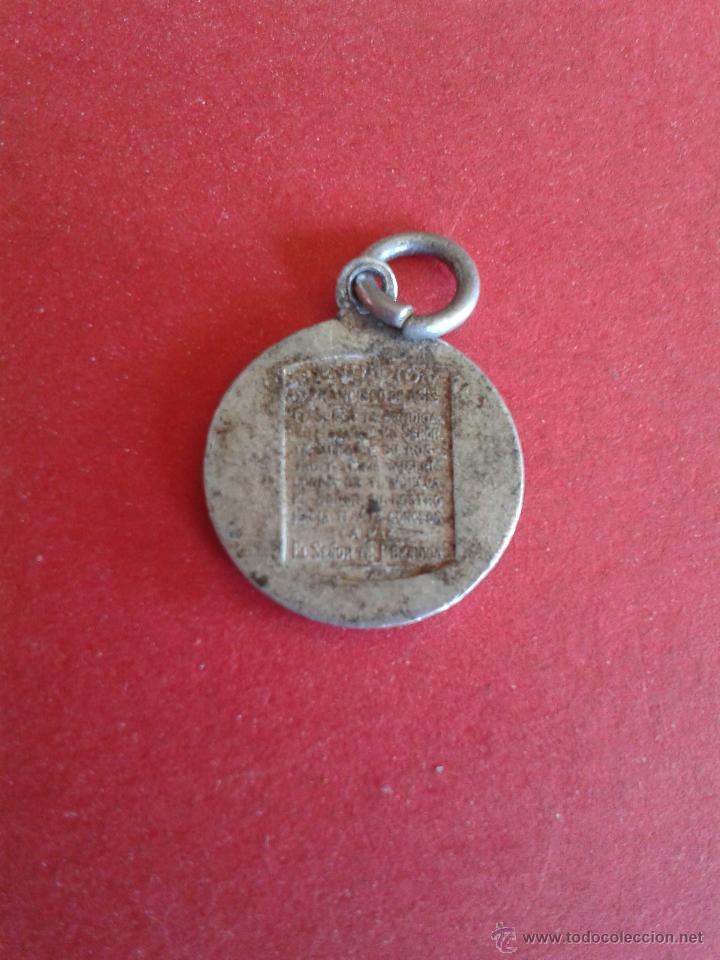 Antig&uuml;edades: ANTIGUA MEDALLA RELIGIOSA. A IDENTIFICAR. - Foto 2
