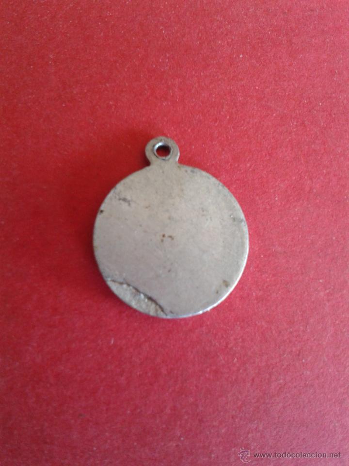 Antig&uuml;edades: ANTIGUA MEDALLA RELIGIOSA. A IDENTIFICAR. - Foto 2