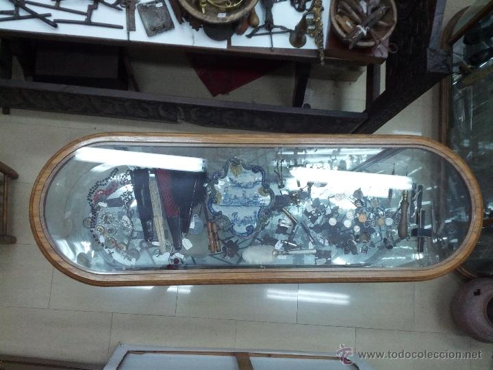 Antig&uuml;edades: VITRINA ANTIGUA OVALADA DE MADERA Y CRISTAL - Foto 5