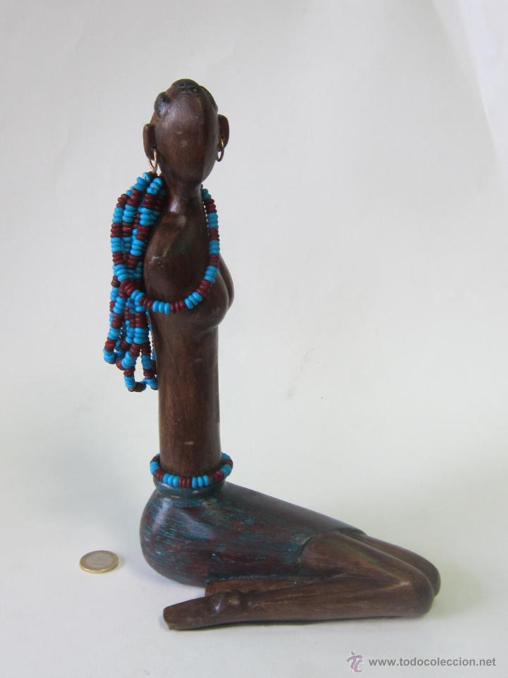 Antig&uuml;edades: FIGURA EN MADERA - Foto 2